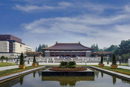 【南京】中山陵风景区 南京博物院 夫子庙秦淮河观光带 侵华日军南京